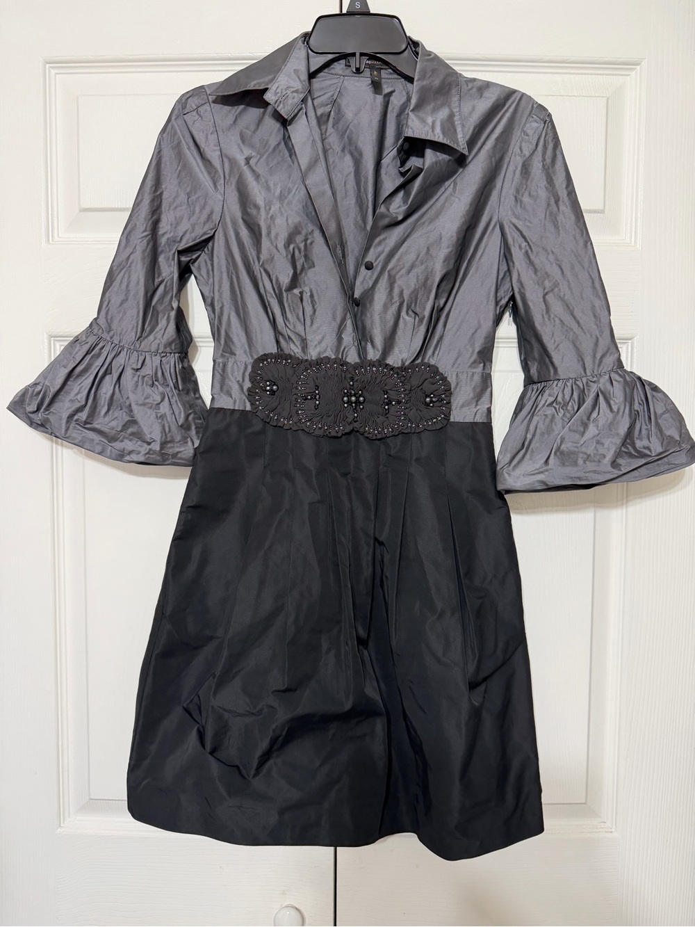 BCBGMAXAZRIA Natasha gray and black size 04